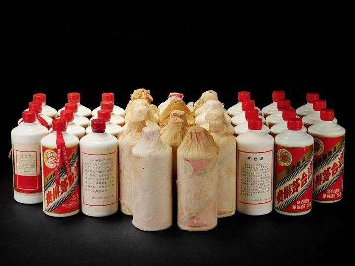 那大镇日照岚山回收酒价格哪里回收(附近上门回收茅台酒）?